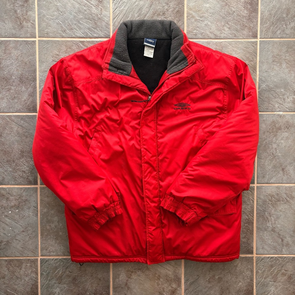 Vintage red/orange umbro puffer coat with embroidered logo